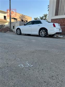 کرایسلەر 300